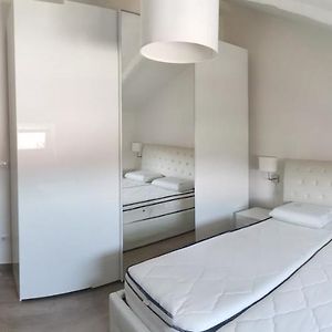 Studio con letto king size